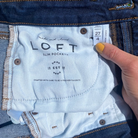 Loft Curvy Skinny jeans w/ chewed hem in deep indigo - Picture 3 of 4